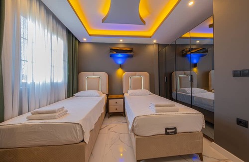 Mentese Hotel | Experience Ada Luxury: Pool, Restaurant & Family-Friendly Fun
