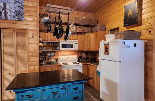 Fairbanks Cabin | Top-Rated Springwater Retreat with Family-Friendly Amenities