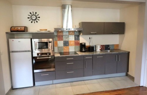 Mandailles-Saint-Julien Cottage | Cozy Gite Mandailles-Saint-Julien: Ideal for Families