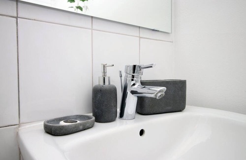 Penarth Apartment | Cogan Court FREE parking