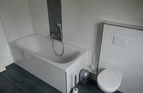 Region Hannover District Apartment | Comfortable Doppelzimmer Business with Breakfast Included