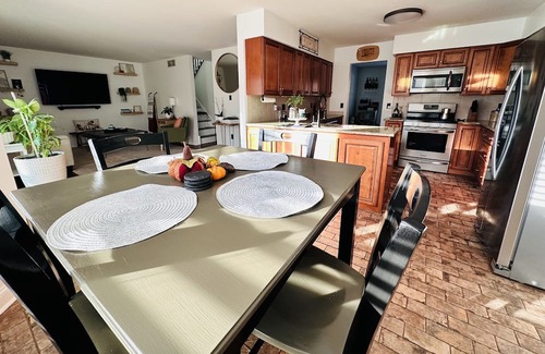 Grenloch House | Lakefront Getaway/Private Yard/Amazing Views