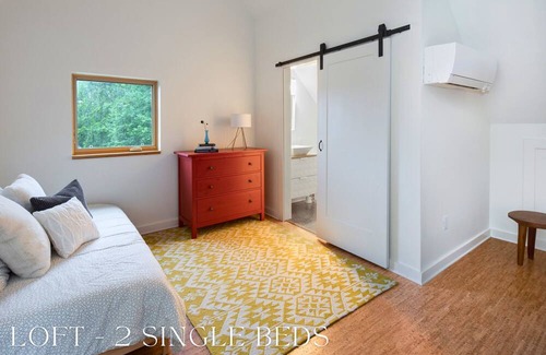 St. Elmo Improvement League House | St. Elmo Oasis: Colorful Retreat with Fire Pit & Family Perks