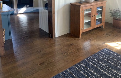 Ludington Cottage | Cozy Cottage with Beach Access to Beautiful Lake Michigan