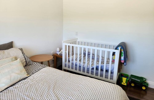 Kaiwaka House | Vista Cottage - Kaiwaka Holiday Home