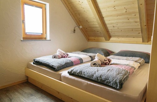 Bohinjska Cesnjica House | Ferienhaus Jereka am Fluss