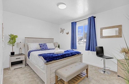 American Fork House | Discover Relaxation at The Snowy Owl with Spa Amenities