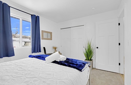 American Fork House | Discover Relaxation at The Snowy Owl with Spa Amenities