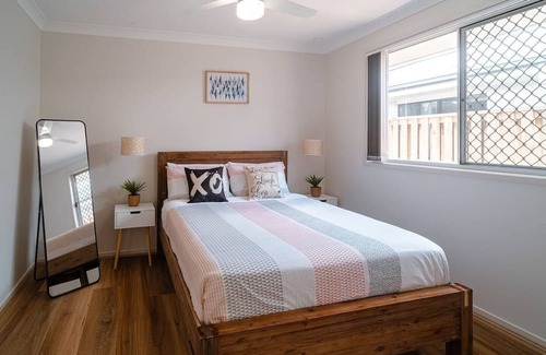 Coomera House | Cosy Home - House up to 8 Guests