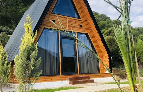 Karaoz House | Scenic Triangle House with Jacuzzi and Mountain-Sea Views