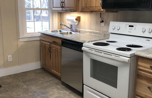 McGaheysville Cabin | Cozy 1820 Log Cabin Near Massanutten and JMU - Perfect for Families!