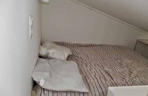 Avignon Cabin | Discover Apartment with Free Parking & Outdoor Courtyard