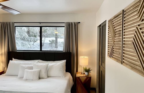 Pollock Pines House | Tranquil Getaway with Panoramic Forest Views and Spa