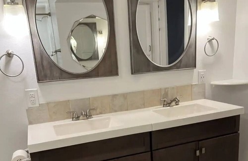 Alta Vista Area House | 3 bedroom Lock-off apartment