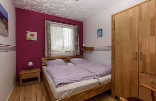 Hohenfelde Apartment | "Gorch Fock" on the Baltic Sea edge