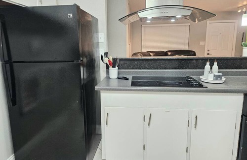 Sacramento House | Sacramento 4 bedroom house near Cal expo, Arden mall, Pool and hot tub.