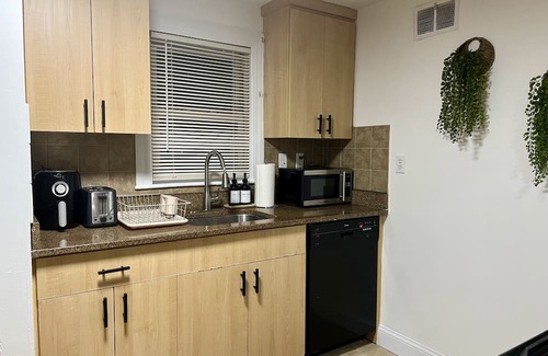 Southern Mattapan House | Family-Friendly Home in Boston near Public Transit & Playgrounds