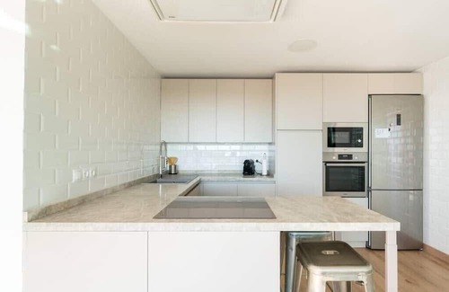 Los Remedios Apartment | Relaxing Escape at Apartment Fabio Summa with Spa Amenities