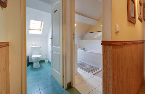 Raizeux House | Inviting Holiday Home in Raizeux with Pet-Friendly Amenities