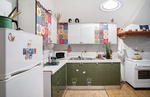 Villa Viani Apartment | Scenic Apartment 'Divino' with Private Terrace & Wi-Fi