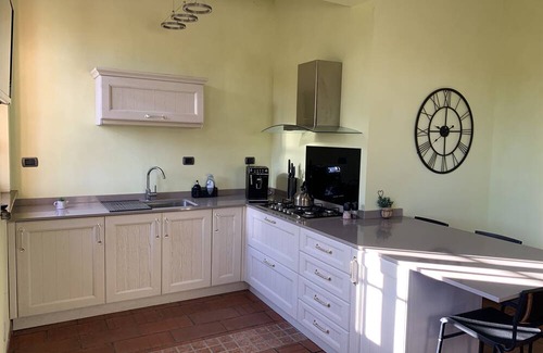 Vernasca Apartment | Pet-Friendly Apartment with Ocean View in Countryside