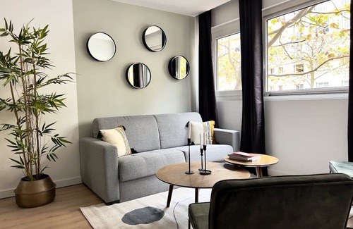 Picpus Apartment | Family-Friendly GuestReady Home with Spa in Charenton-le-Pont
