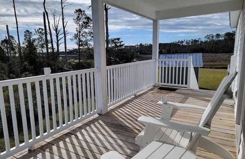 Stacy House | Unforgettable Core Sound Sunset with Ocean Views & Breakfast