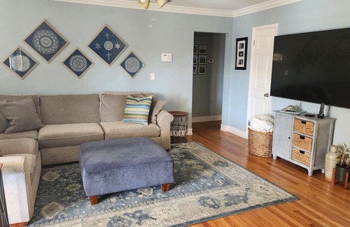 Ormond Shores House | Beachside Pool Retreat: 10/10 Guest Rated, Steps to Ocean