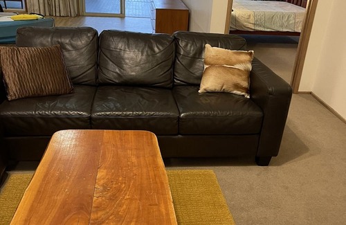 Cannons Creek House | Waterfront Retreat with Direct Water Access for Families