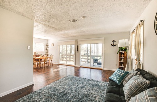 Cleveland House | Pet-Friendly Cleveland Retreat with Deck Near Fishing Spots