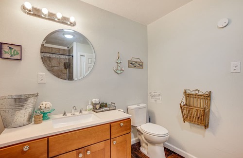 Cleveland House | Pet-Friendly Cleveland Retreat with Deck Near Fishing Spots