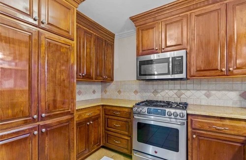 Highland Historic District Apartment | Charming Historic Highland Home