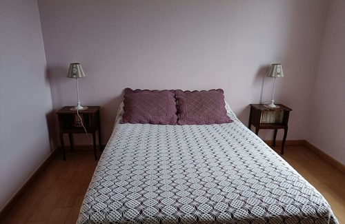 Saint-Laurent-sur-Mer House | Discover Villa Victorine Omaha Beach with Family-Friendly Dining