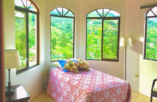 Paramo House | Elegant Private House with Breathtaking Ocean Views