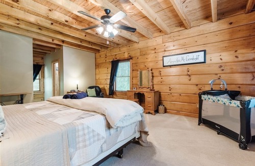 Greenville - Spartanburg Cabin | Cozy Neely Cabin Near DT Greenville with Family-Friendly Amenities