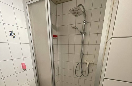Gammertingen Apartment | Helle Einliegerwohnung mit Tollem Garten. 2-5 Minuten Fußweg zum Einkaufen