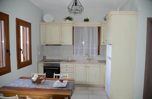 Sourpi Apartment | Goddess Hera Apartment