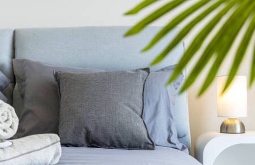 Lidcombe Apartment | Top floor Apt right next to Accor Stadium