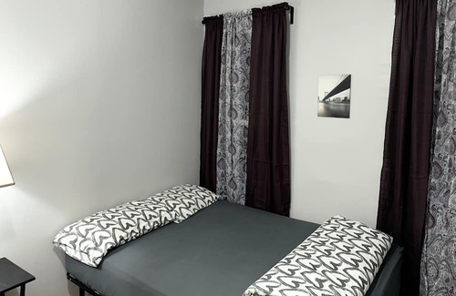 Ocean Hill House | Budget-Friendly Brooklyn Stay with Kitchen Access