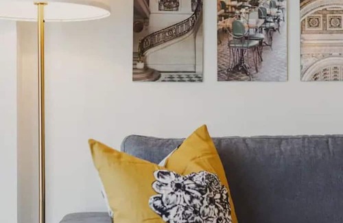 Ahuntsic Apartment | Pet-Friendly Acadie District 1-Bedroom Condo for Families