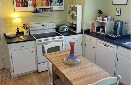 Top of the Hill House | Ideal 4-Bedroom Home Steps from Beach and Town