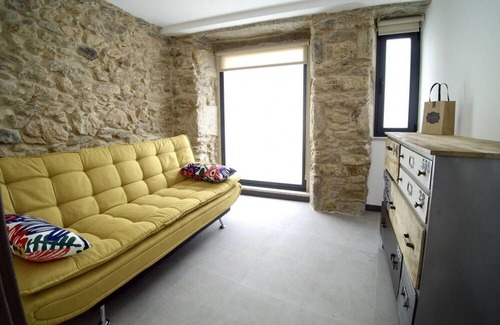 Viveiro House | The Cliffs - Port Celeiro