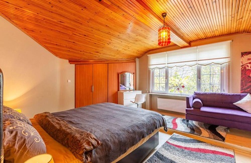 Bakırkoy Apartment | Amazing House with Sea View in Bakirkoy