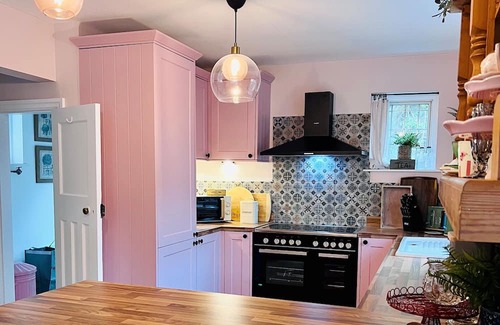 Pontsticill House | Idyllic Location | Great for Groups