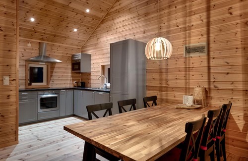 Vradal House | Scenic Retreat with Lake Views in Vrådal