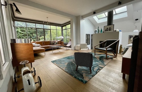 Saint-Cloud Villa | Villa Suzanne: Family-Friendly Retreat Near Versailles