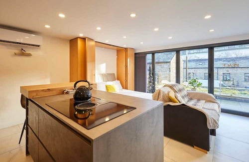 Holmbridge Apartment | Discover Pâl Lodge: Family-Friendly & Pet Friendly Retreat