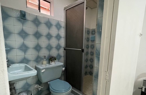 La America House | Family-Friendly Stay at Makarena Home with Pet Amenities