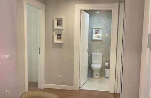 Basaksehir Apartment | Stylish Flat with Sunset View, Perfect for Families