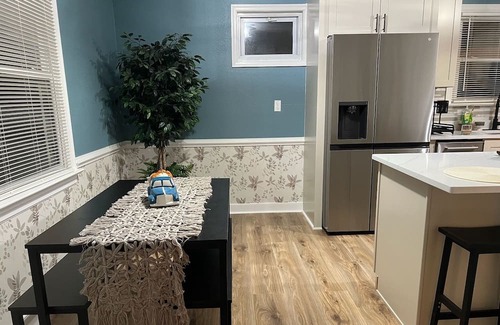 Varina House | Cozy Private Home Minutes from Airport and Downtown